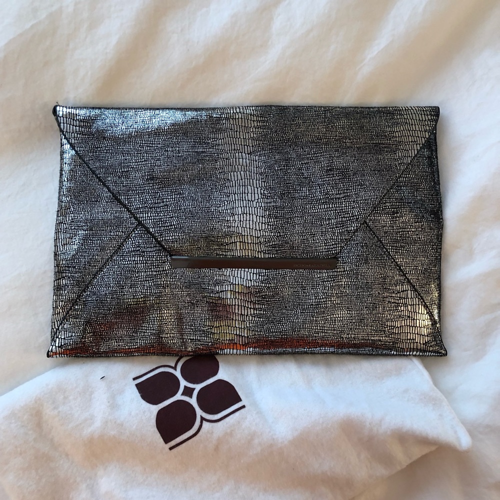 BCBGMAXAZRIA Silver Snake Print Clutch